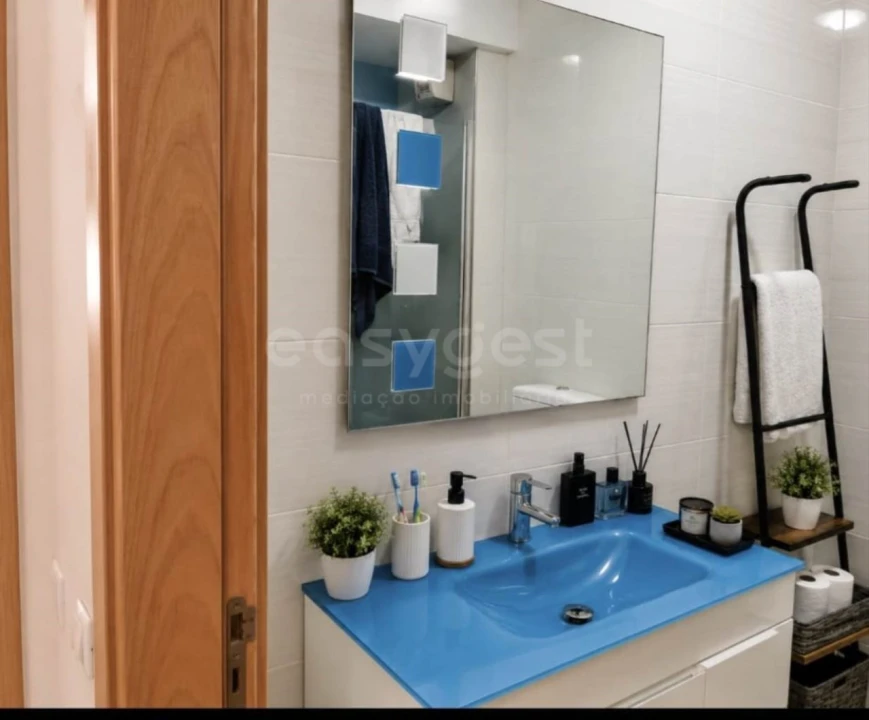 Apartamento T2 para Venda em Santa Maria do Castelo e Santiago e Santa Susana Foto 10