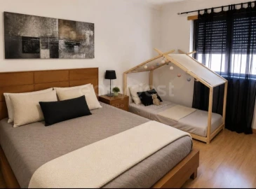 Apartamento T2 para Venda em Santa Maria do Castelo e Santiago e Santa Susana