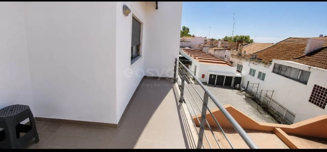Apartamento T2 para Venda em Santa Maria do Castelo e Santiago e Santa Susana Foto 15