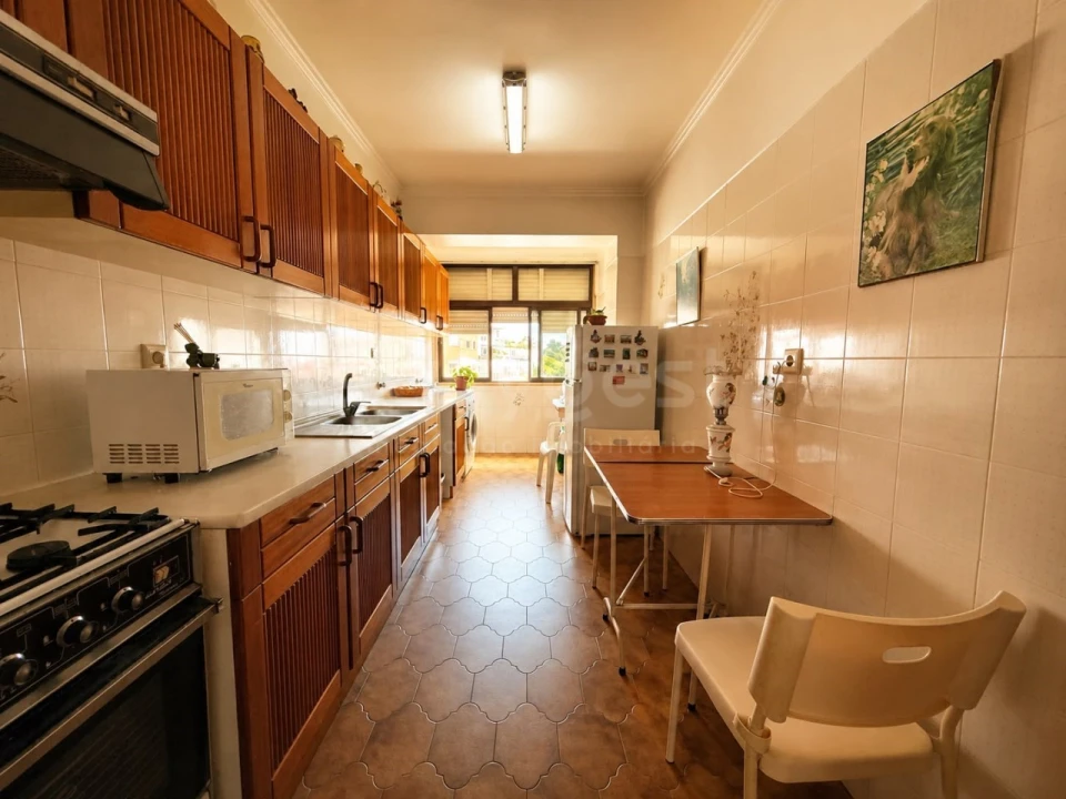Apartamento T2 para Venda em São Domingos de Benfica Foto 6