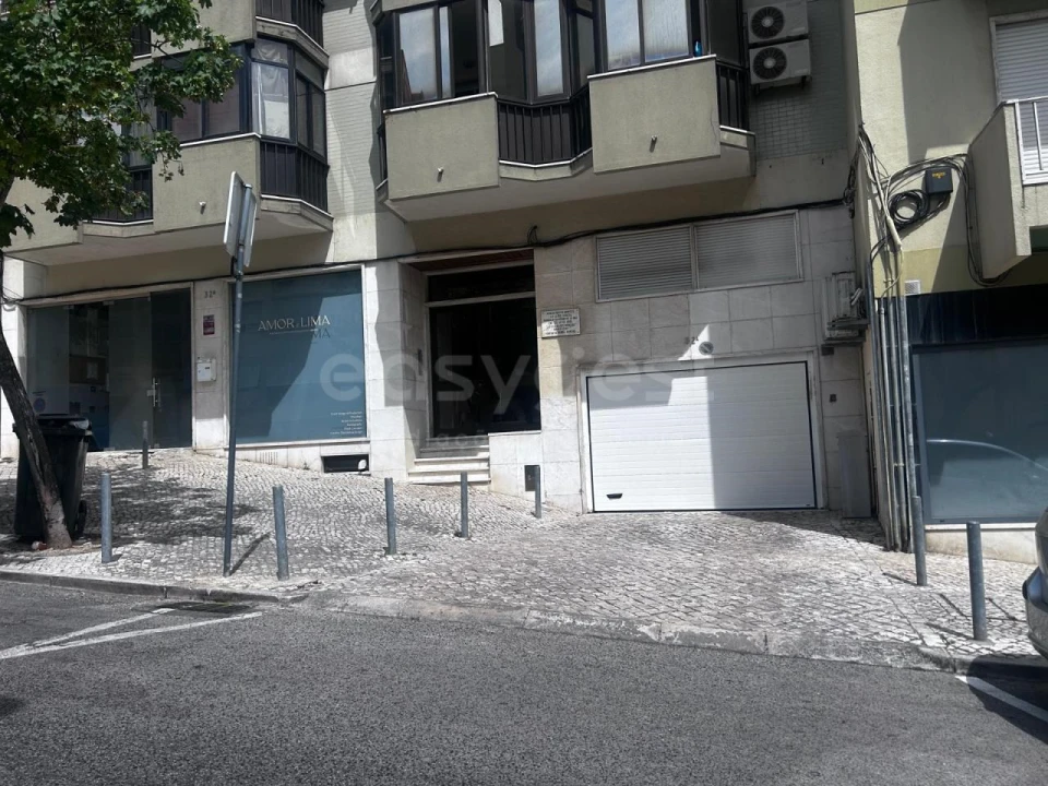 Apartamento T2 para Venda em São Domingos de Benfica Foto 10