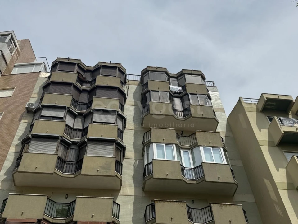 Apartamento T2 para Venda em São Domingos de Benfica Foto 14