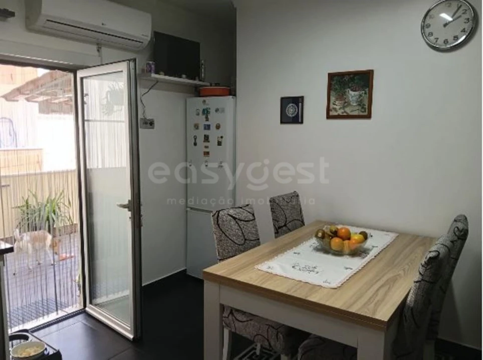 Apartamento T2 para Venda em Nossa Senhora da Piedade Foto 15