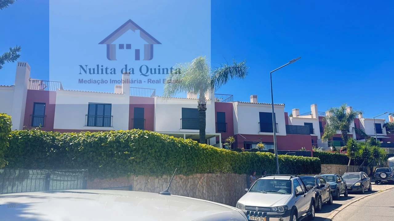 Moradia T3 para Venda em Guia Foto 2