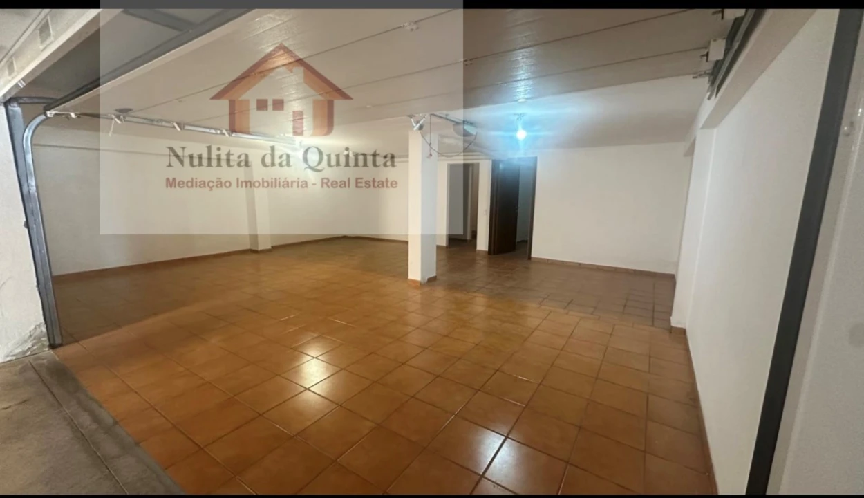 Moradia T3 para Venda em Guia Foto 16