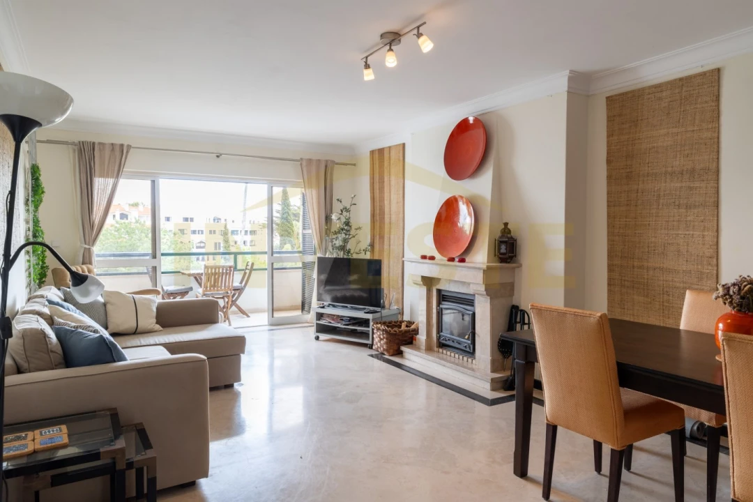 Apartamento T2 para Arrendamento em Cascais e Estoril Foto 2