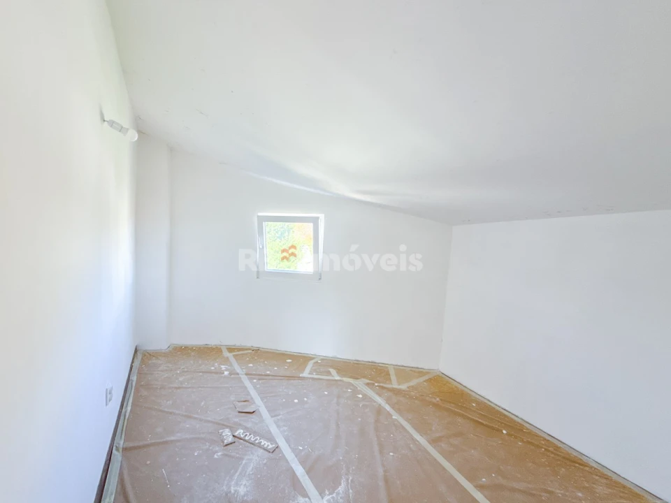Moradia T2 para Venda em Assentiz Foto 12