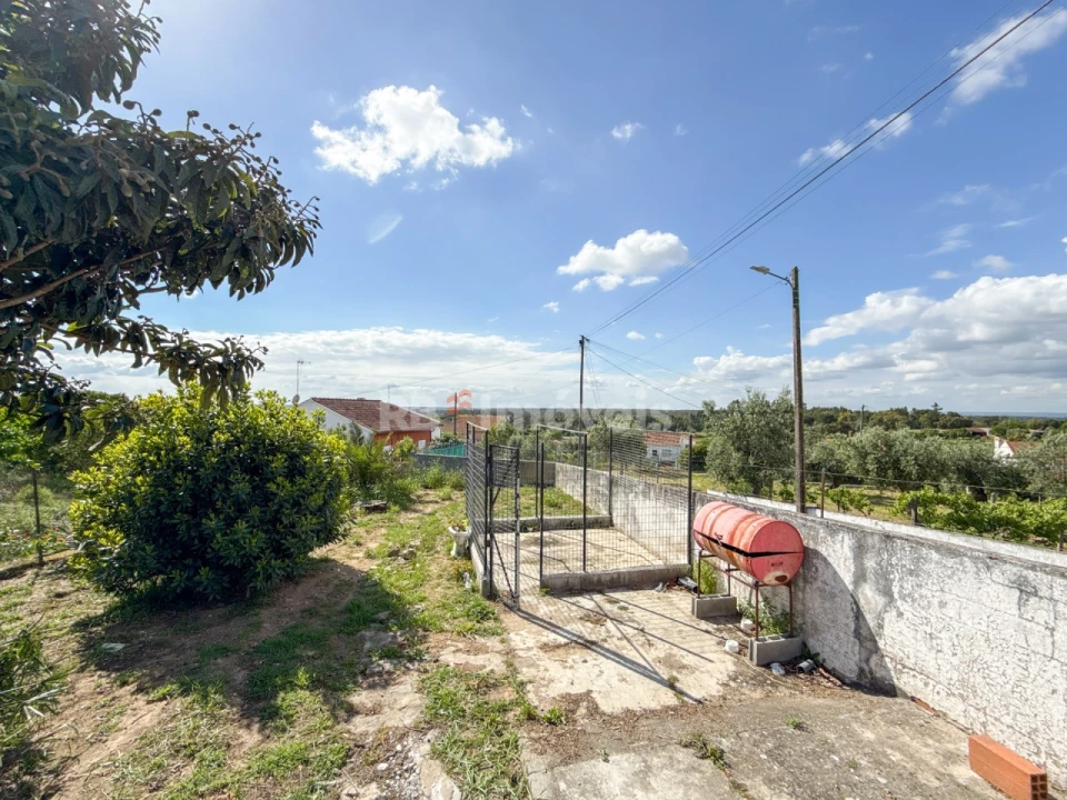 Moradia T3 para Venda em São Facundo e Vale das Mós Foto 9