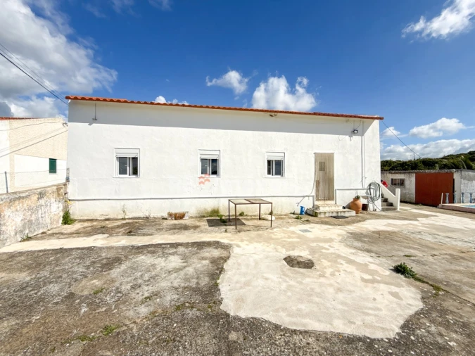 Moradia T3 para Venda em São Facundo e Vale das Mós Foto 8