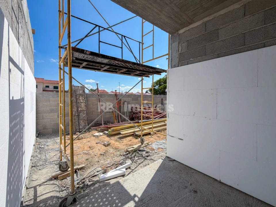 Moradia T3 para Venda em Nossa Sra de Fatima Foto 8