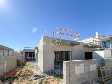Moradia T3 para Venda em Nossa Sra de Fatima