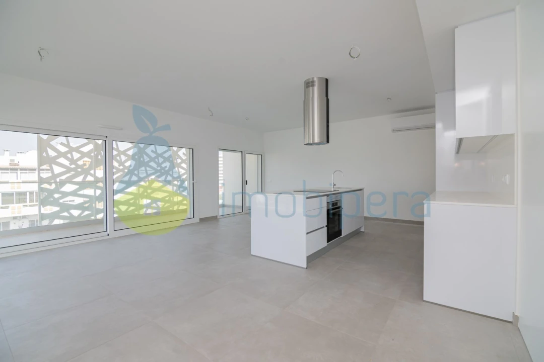 Apartamento T2 para Venda em Portimão Foto 11