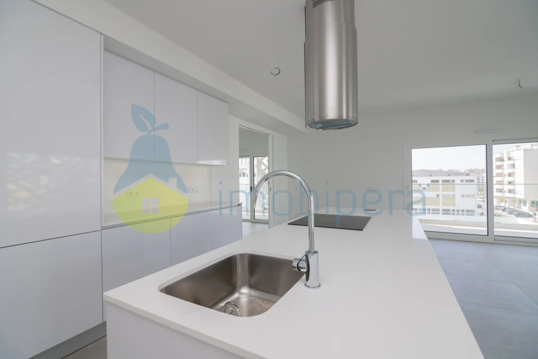 Apartamento T2 para Venda em Portimão Foto 16