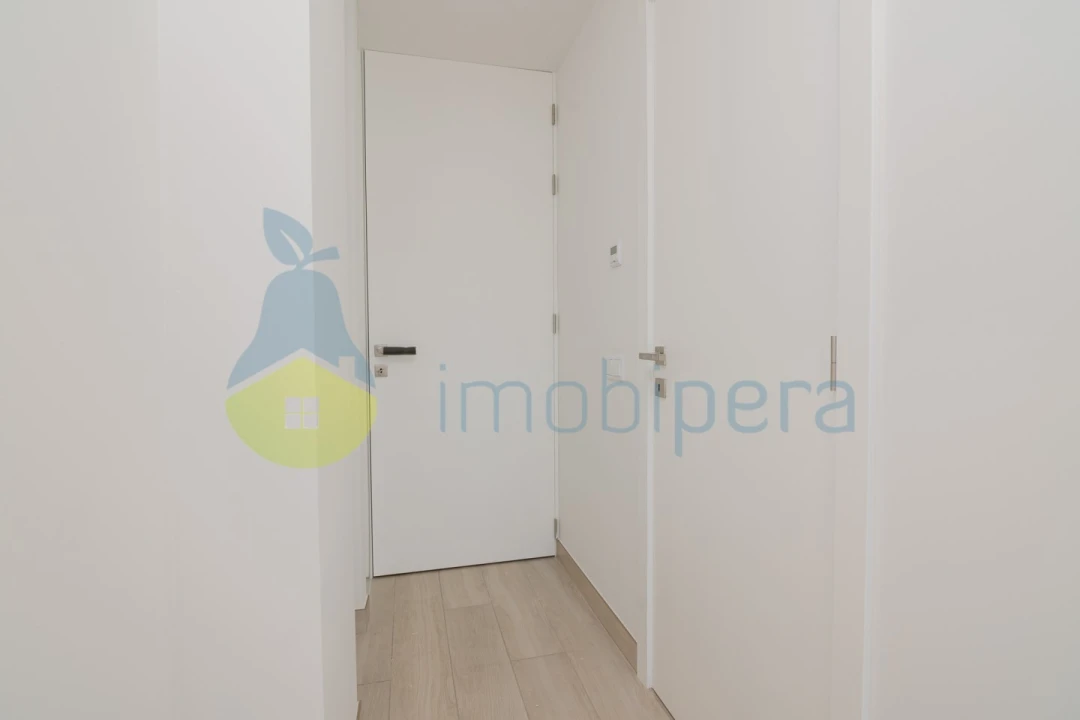 Apartamento T2 para Venda em Portimão Foto 18