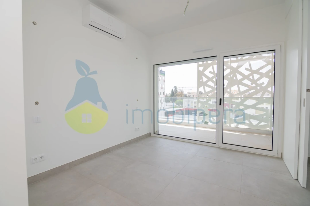 Apartamento T2 para Venda em Portimão Foto 20