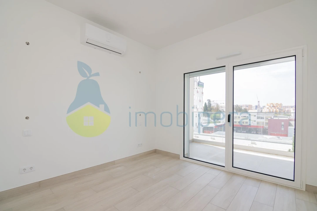 Apartamento T2 para Venda em Portimão Foto 21