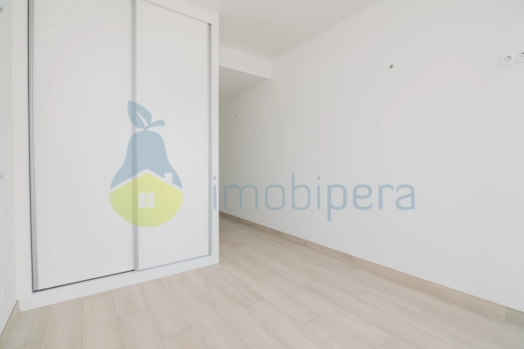 Apartamento T2 para Venda em Portimão Foto 27