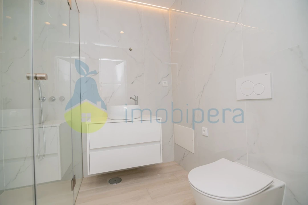 Apartamento T2 para Venda em Portimão Foto 29