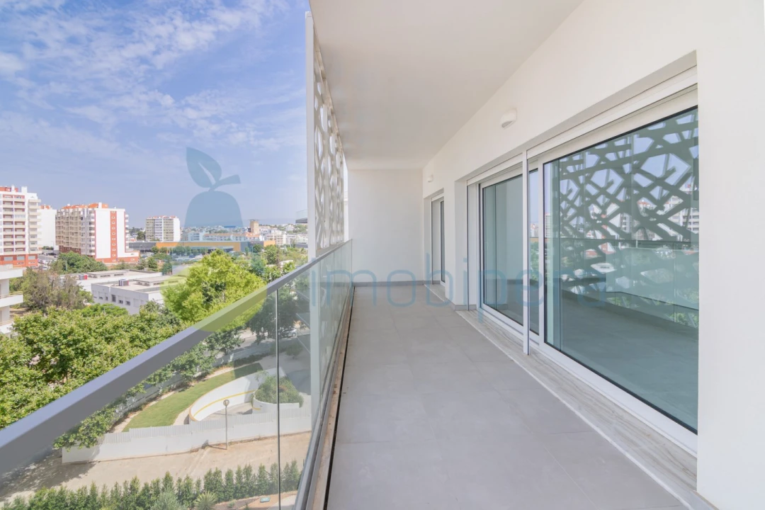 Apartamento T2 para Venda em Portimão Foto 35