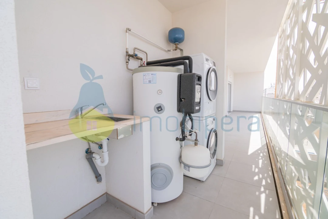 Apartamento T2 para Venda em Portimão Foto 38