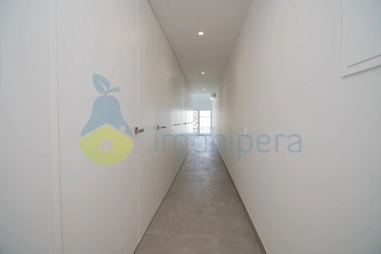 Apartamento T2 para Venda em Portimão Foto 9