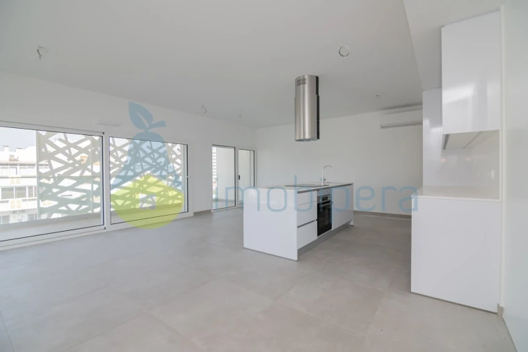 Apartamento T2 para Venda em Portimão Foto 11