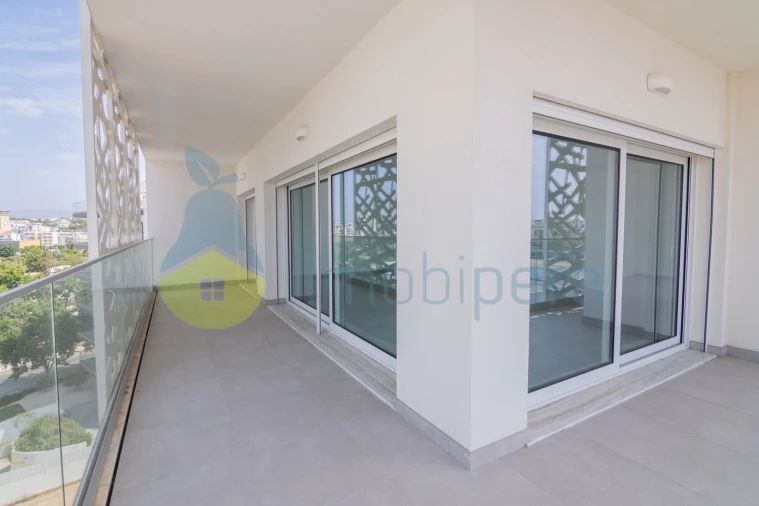 Apartamento T2 para Venda em Portimão Foto 31