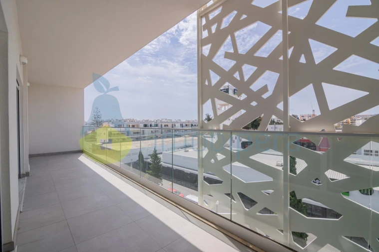 Apartamento T2 para Venda em Portimão Foto 37