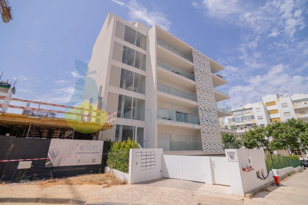 Apartamento T3 para Venda em Portimão Foto 4