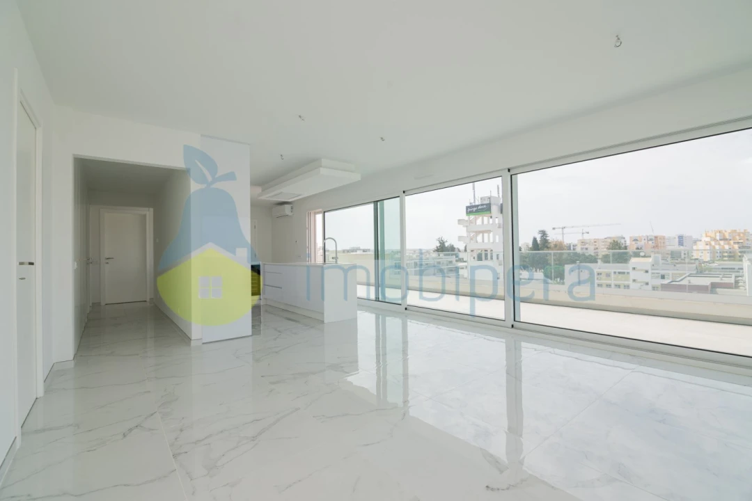 Apartamento T3 para Venda em Portimão Foto 11