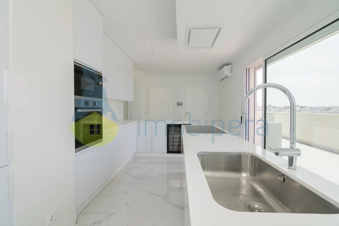 Apartamento T3 para Venda em Portimão Foto 16