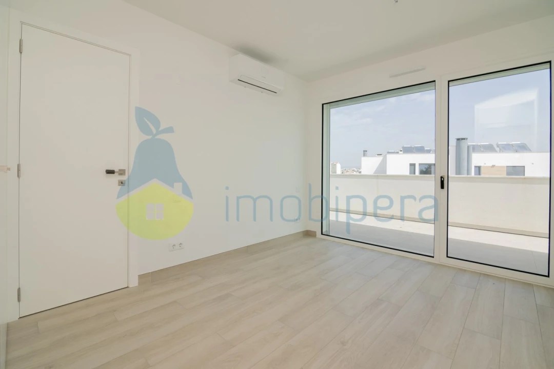 Apartamento T3 para Venda em Portimão Foto 19