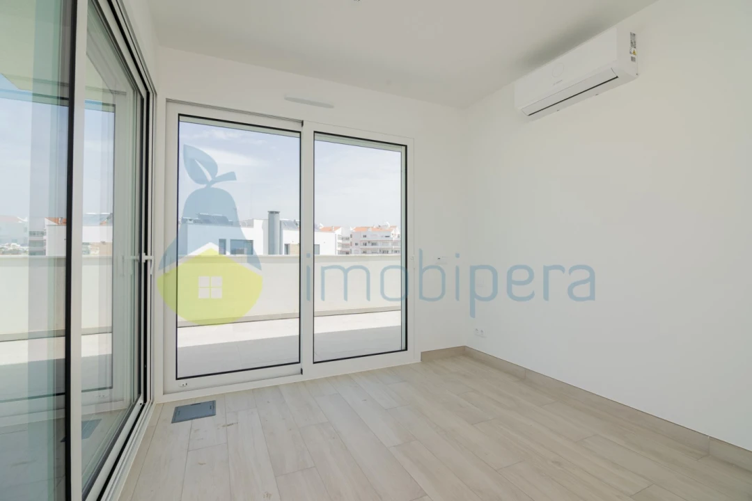 Apartamento T3 para Venda em Portimão Foto 23