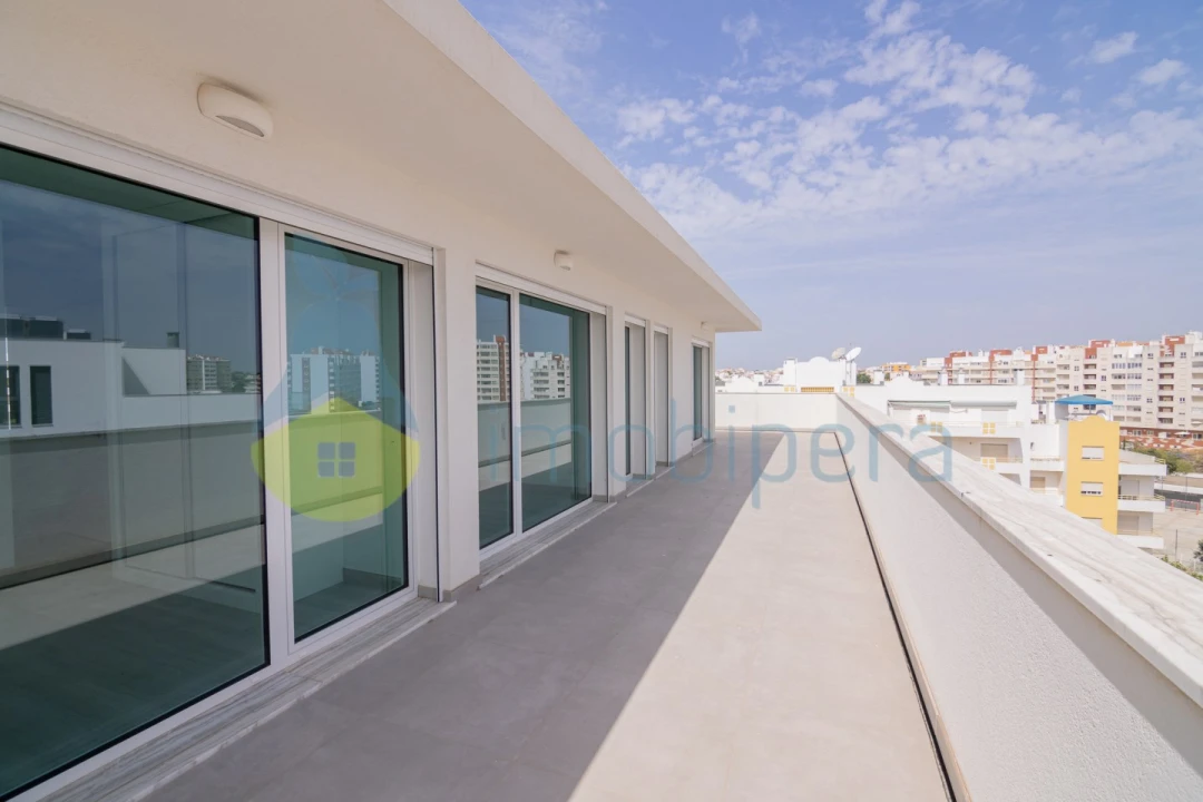 Apartamento T3 para Venda em Portimão Foto 35