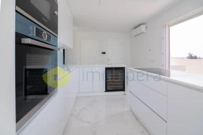 Apartamento T3 para Venda em Portimão