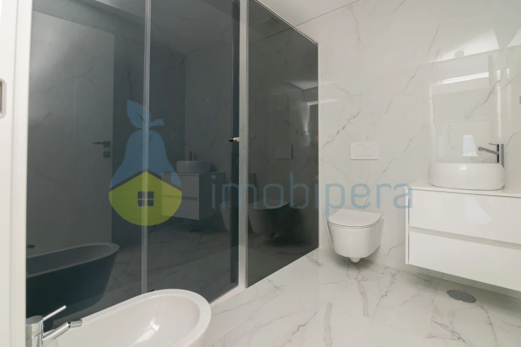 Apartamento T3 para Venda em Portimão Foto 32