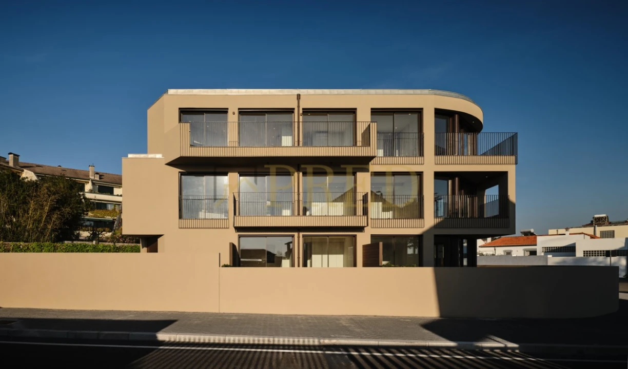 Apartamento T2 para Venda em Arcozelo Foto 8