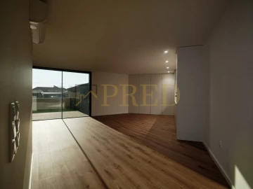 Apartamento T2 para Venda em Arcozelo