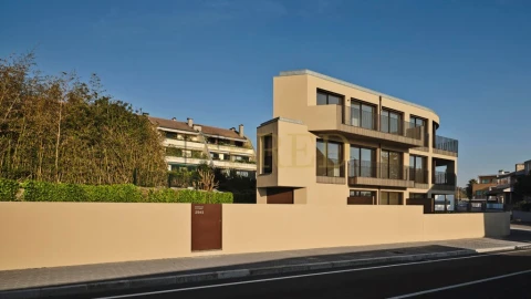 Apartamento T2 para Venda em Arcozelo