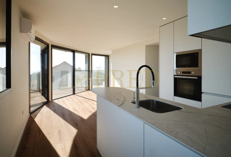 Apartamento T2 para Venda em Arcozelo Foto 3