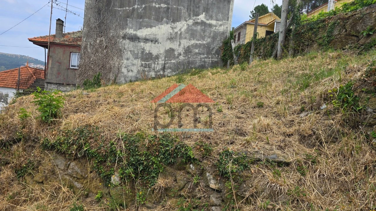 Terreno para Venda em Riba de Mouro Foto 13
