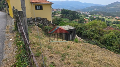 Terreno para Venda em Riba de Mouro
