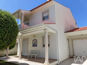 Moradia T3 para Venda em São Martinho do Porto