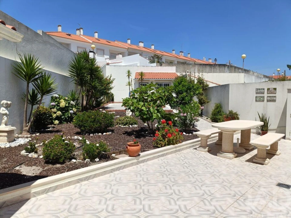 Moradia T3 para Venda em São Martinho do Porto Foto 25