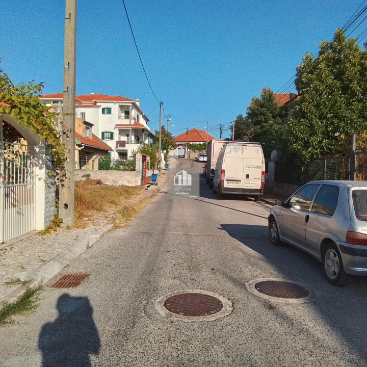 Terreno para Venda em Charneca de Caparica e Sobreda Foto 28