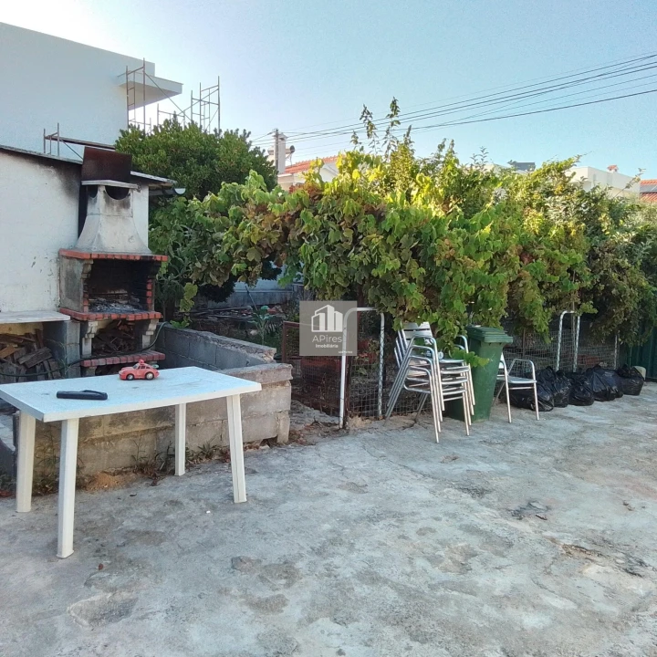 Terreno para Venda em Charneca de Caparica e Sobreda Foto 4