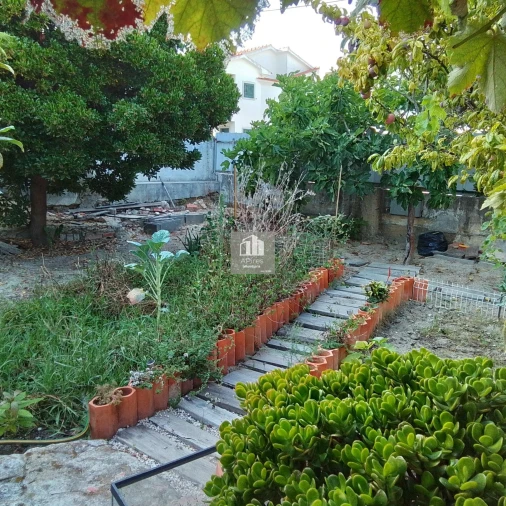 Terreno para Venda em Charneca de Caparica e Sobreda Foto 8