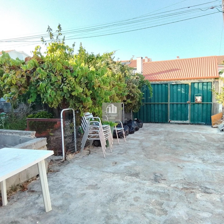 Terreno para Venda em Charneca de Caparica e Sobreda Foto 5
