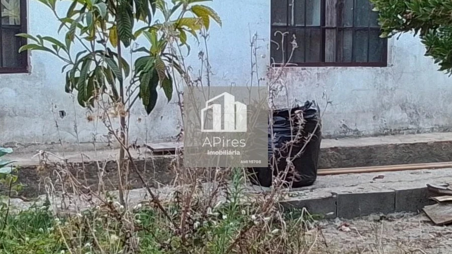 Terreno para Venda em Charneca de Caparica e Sobreda