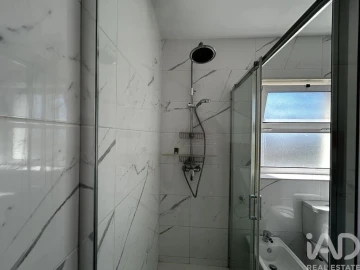 Apartamento T2 para Arrendamento em Ramalde